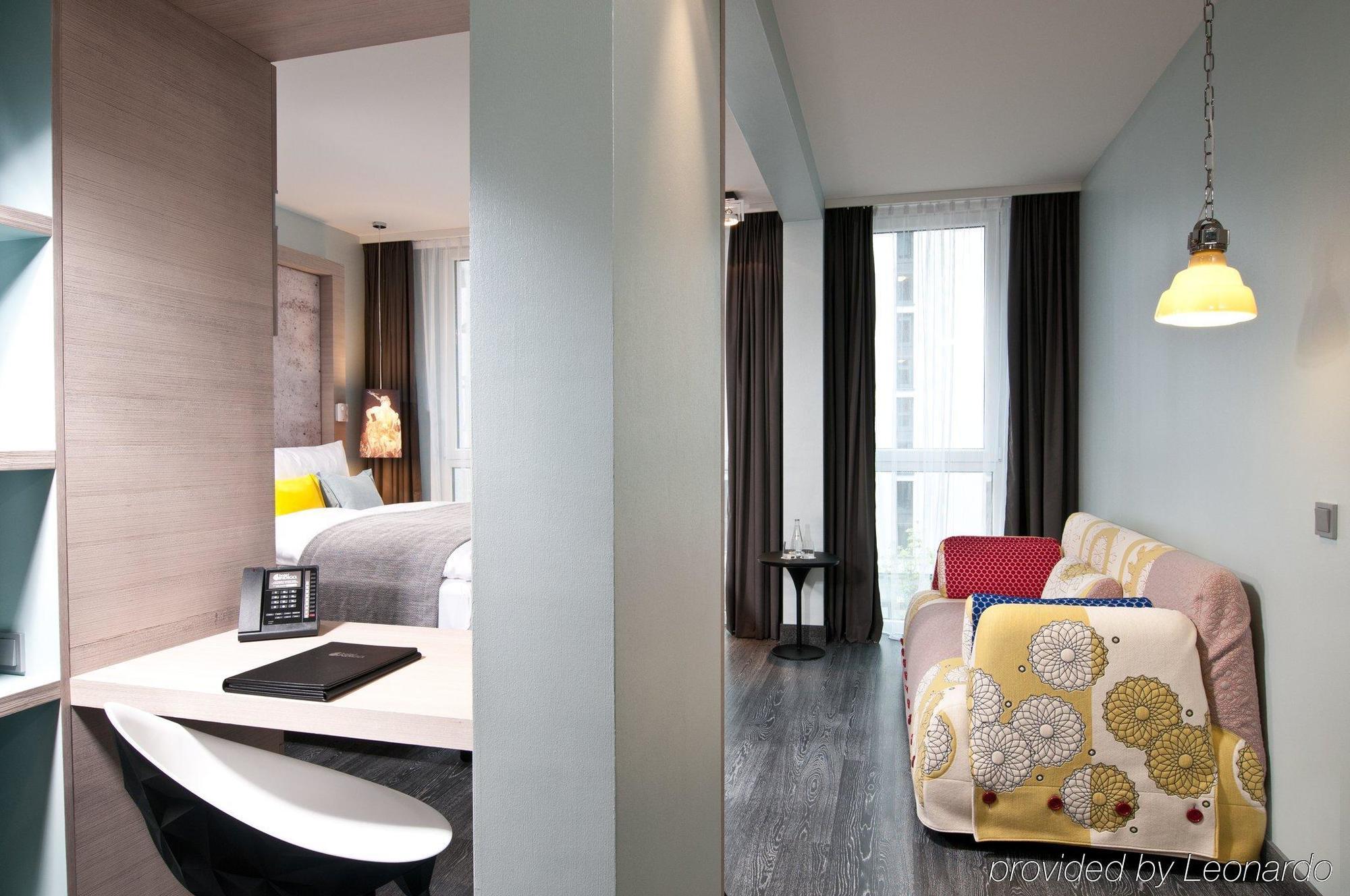 Hotel Indigo Berlin-Alexanderplatz, An Ihg Hotel 객실 사진