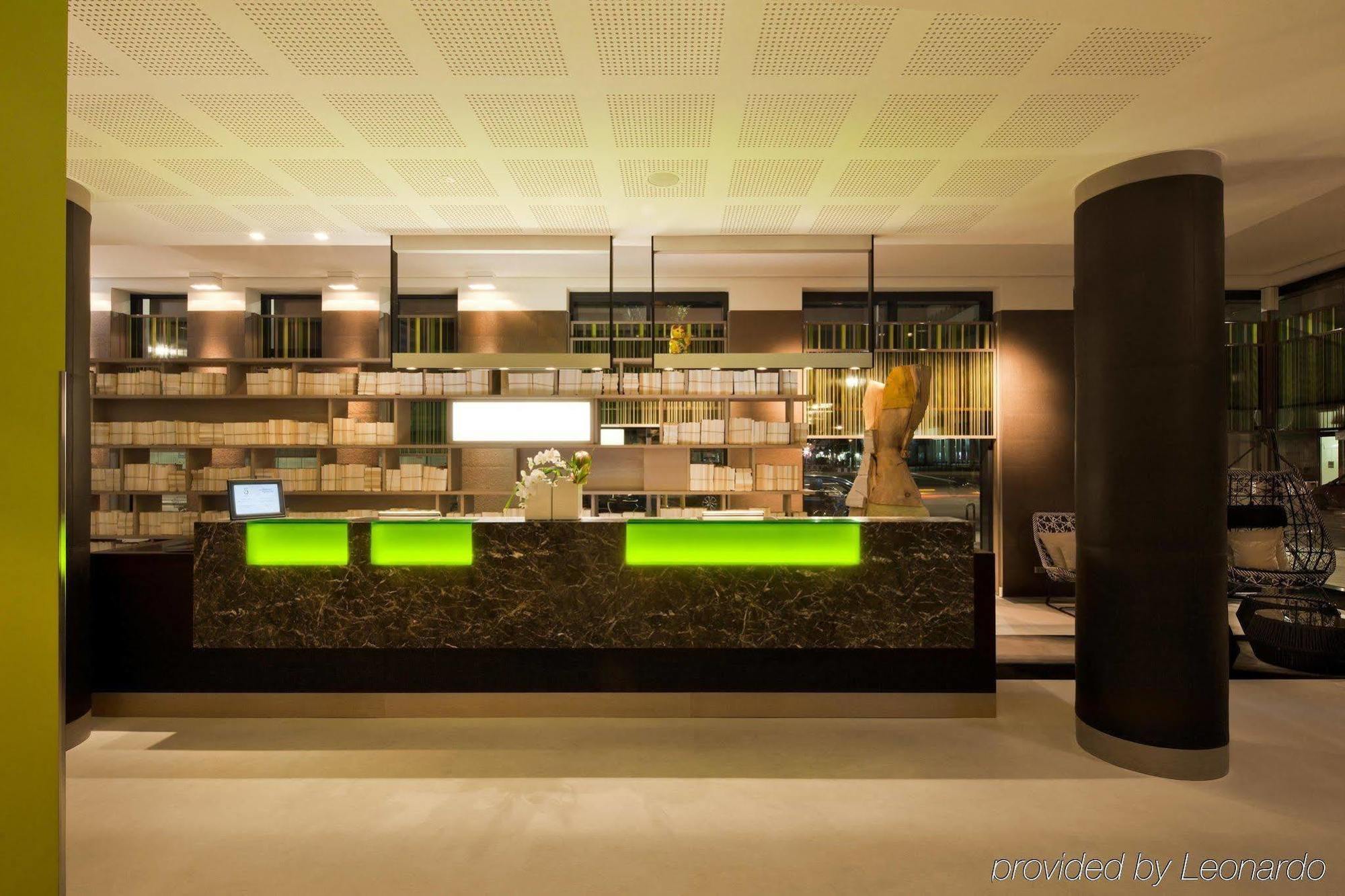 Hotel Indigo Berlin-Alexanderplatz, An Ihg Hotel 내부 사진