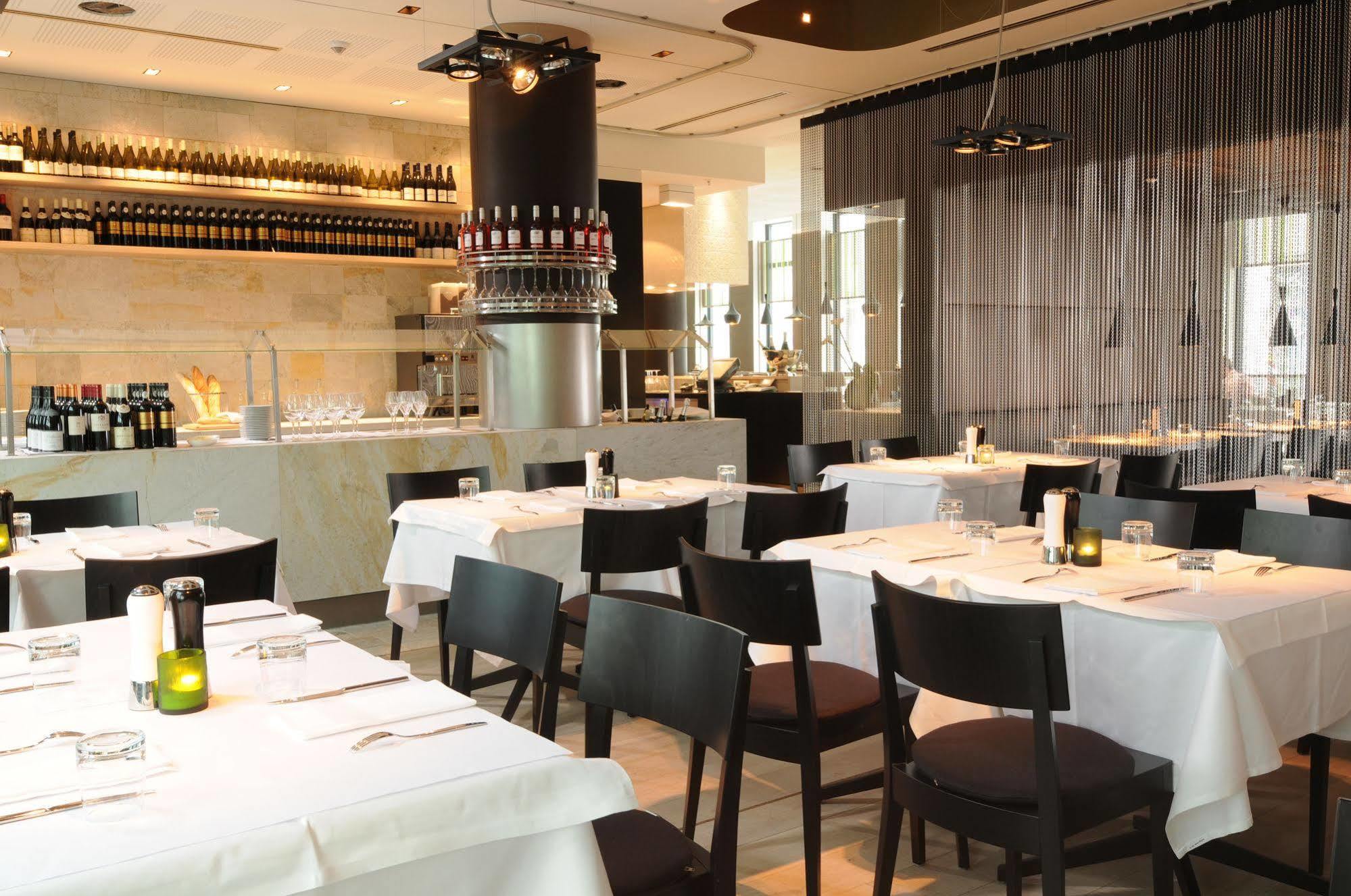 Hotel Indigo Berlin-Alexanderplatz, An Ihg Hotel 레스토랑 사진