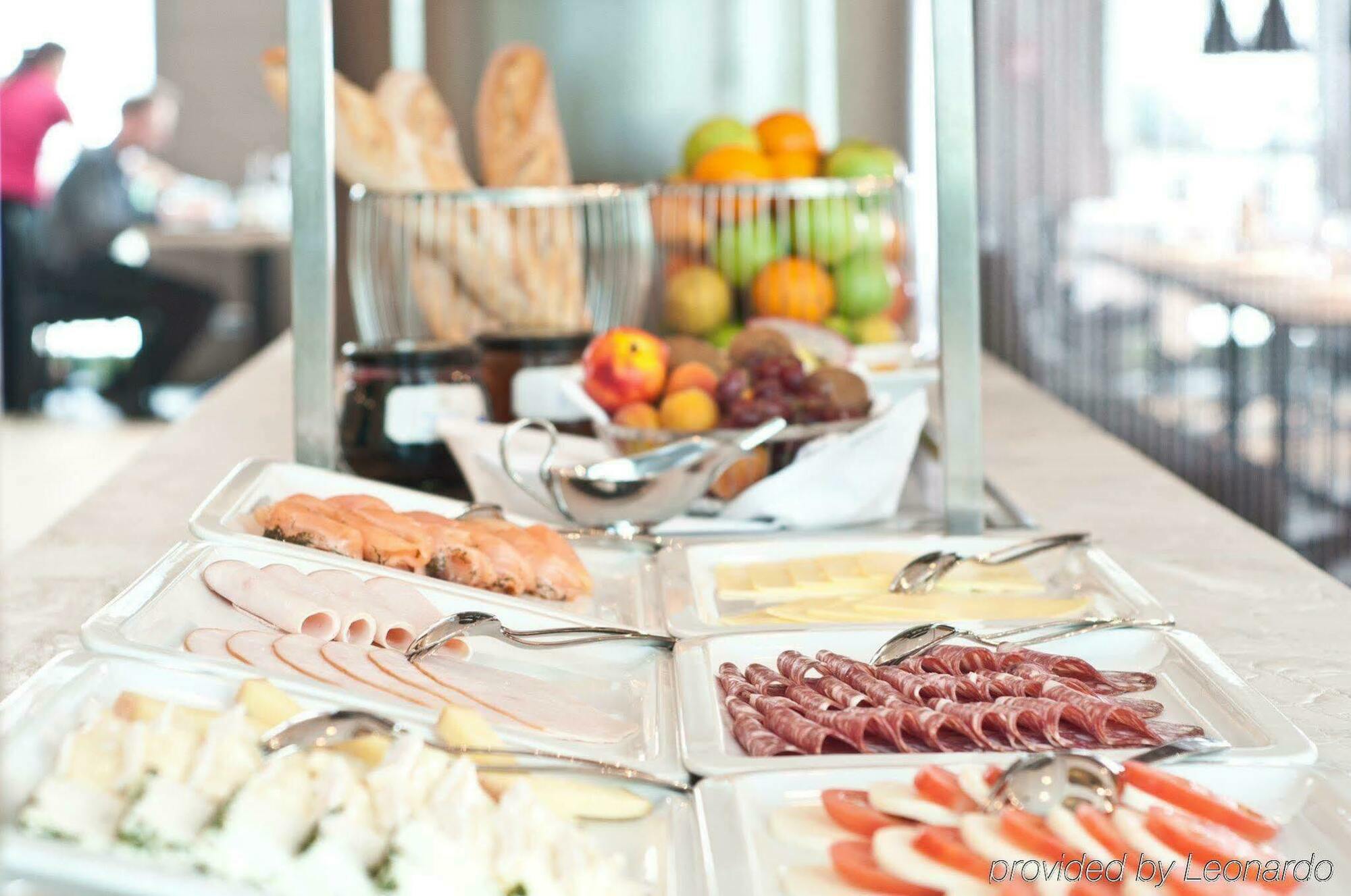 Hotel Indigo Berlin-Alexanderplatz, An Ihg Hotel 레스토랑 사진